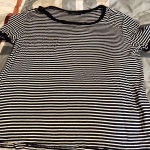 Striped tee. Size large.